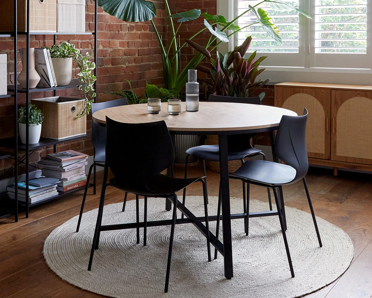 Round White Jute Rug - Large - Image 3