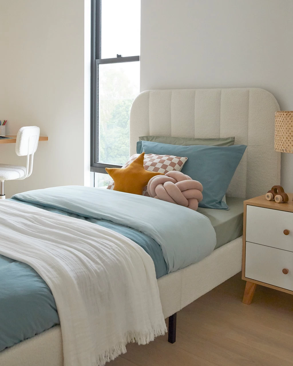 Belinda Boucle Teddy King Single Bed - Ivory - Image 3