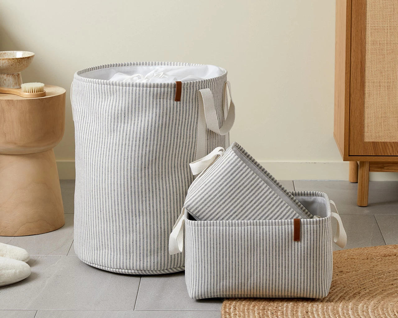 Hamptons Stripe Laundry Hamper - Image 3