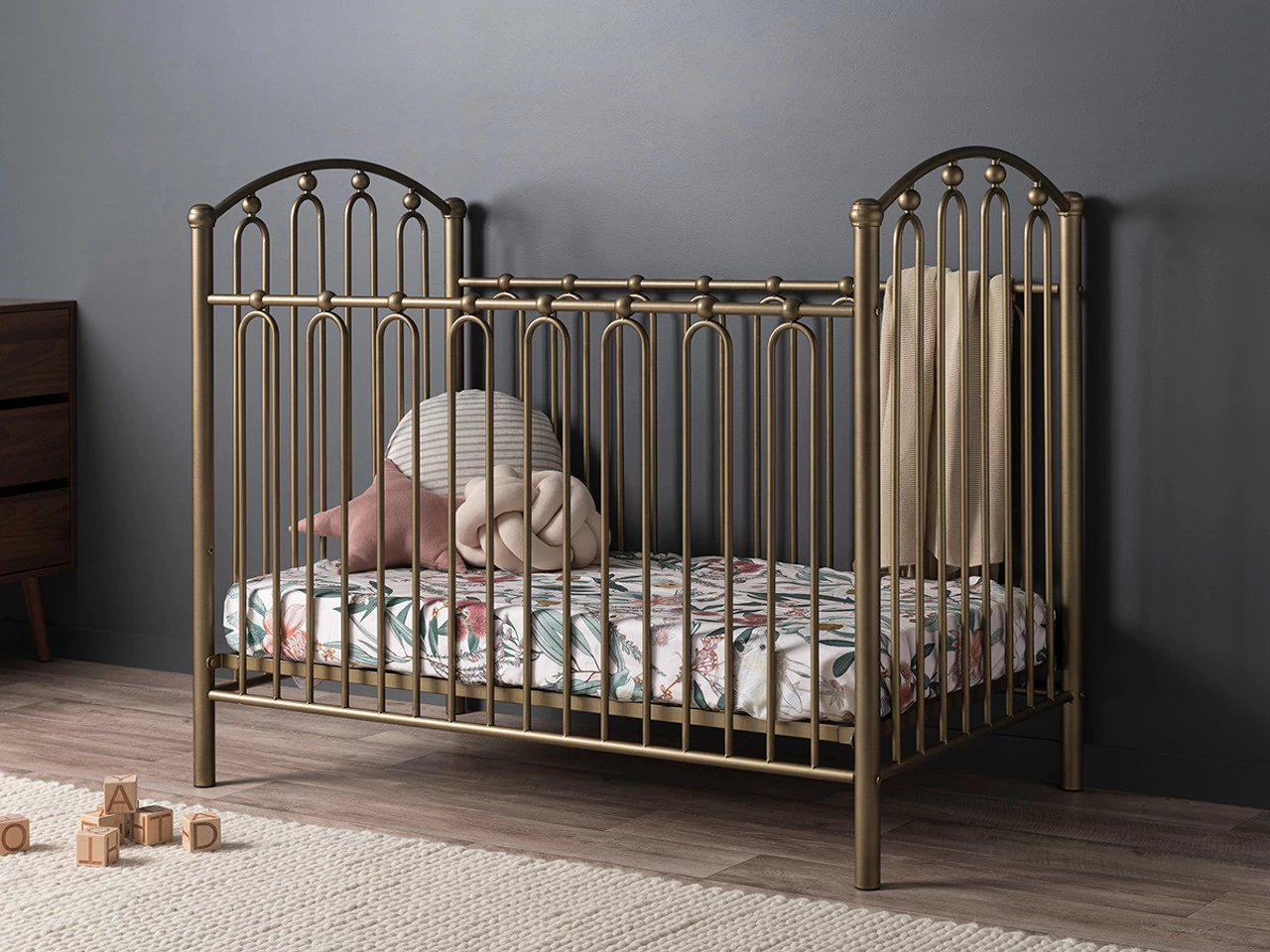 Josephine Cot - Bronze - Image 3