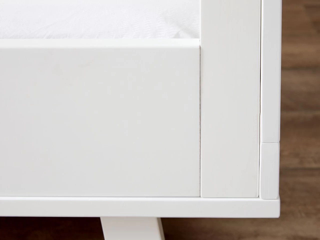 Aspen Cot Toddler Bed Conversion - White - Image 5