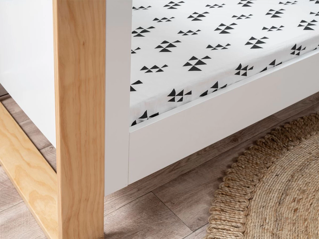 Boston Cot Toddler Bed Conversion - White - Image 4