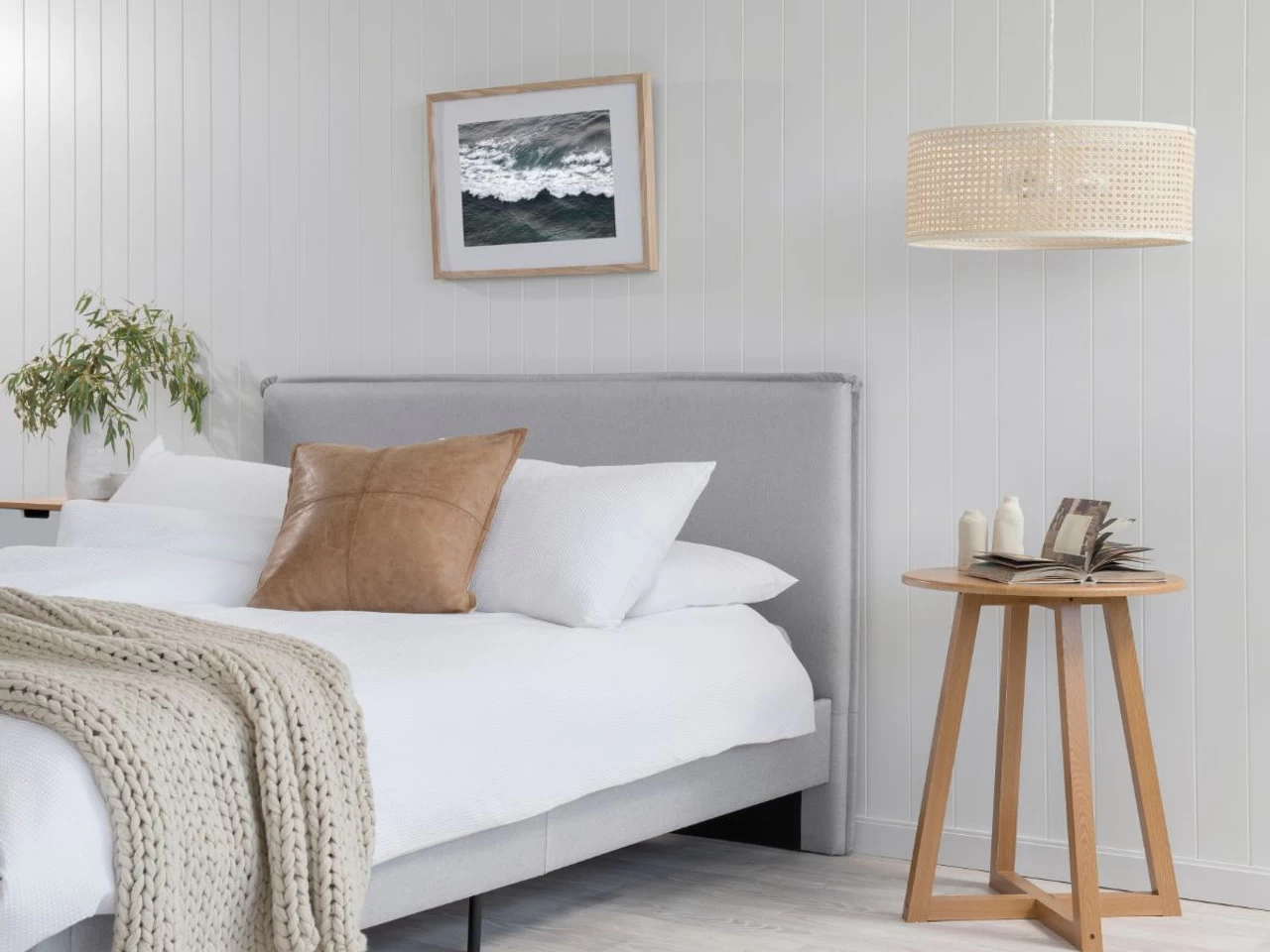 Peyton Queen Bed - Light Grey - Image 3