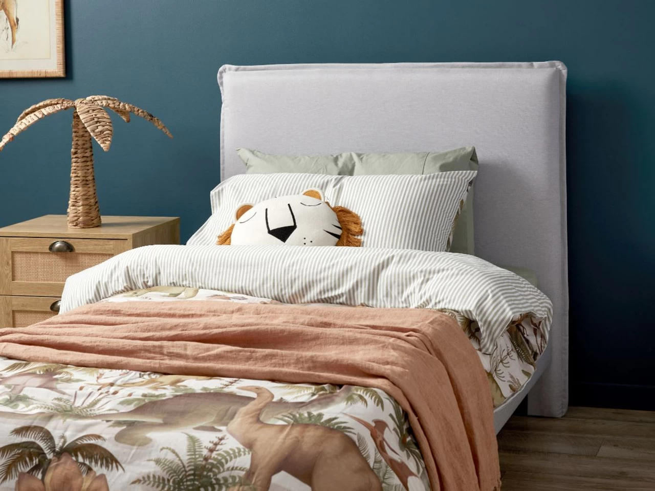 Peyton King Single Bed - Light Grey - Image 3