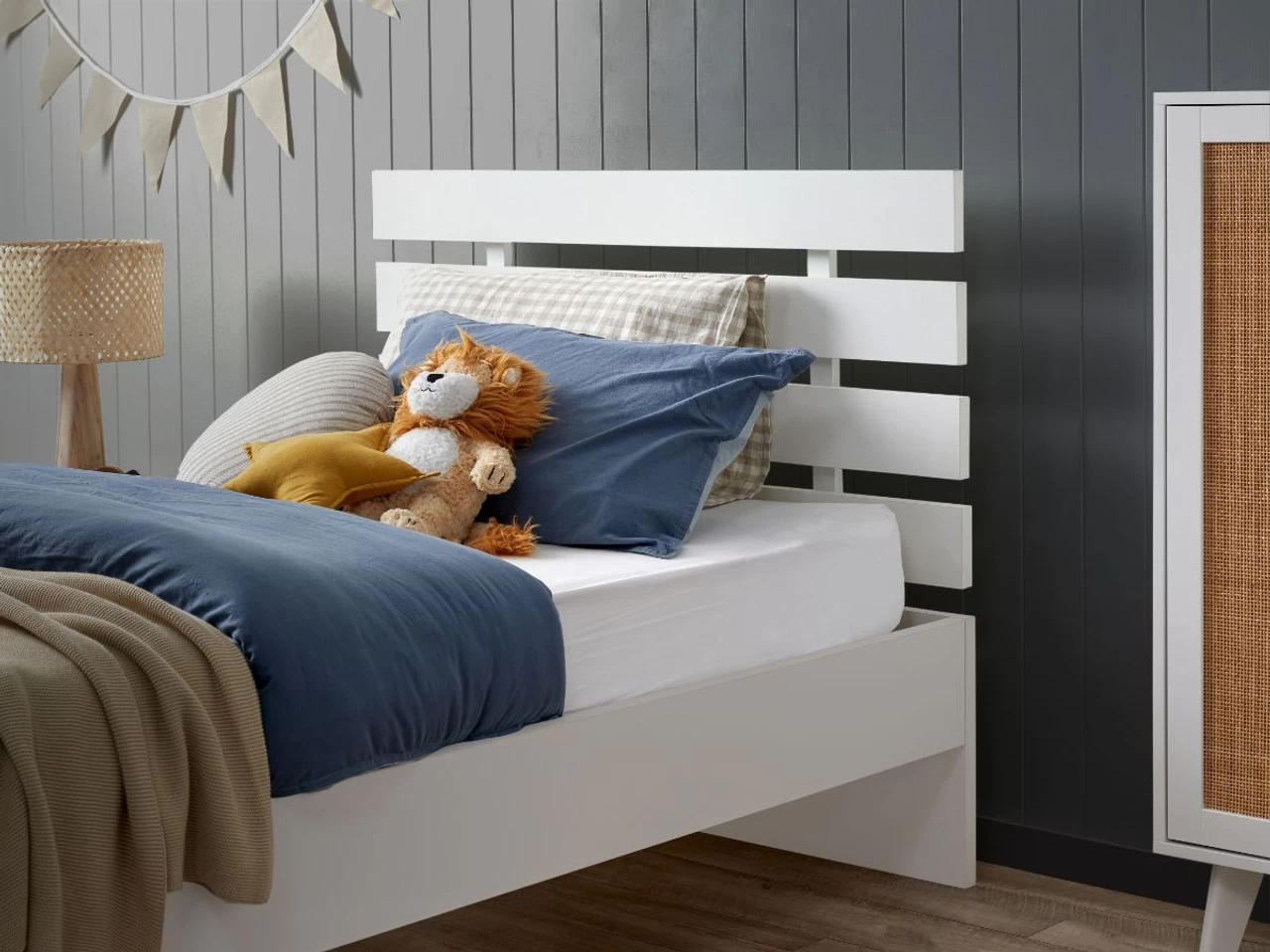 Soren Single Bed - White - CLEARANCE - Image 3