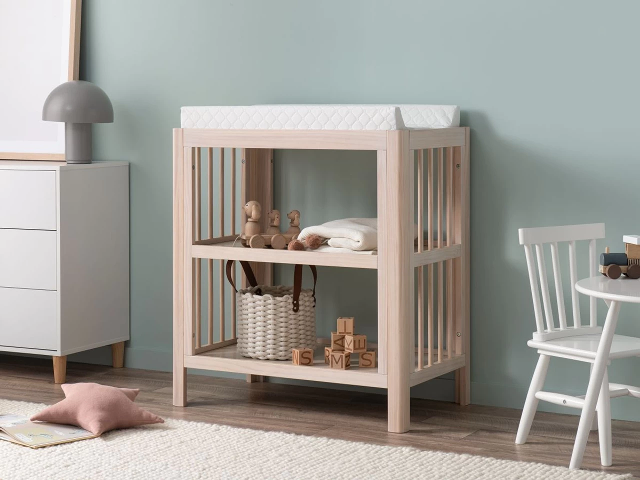 Octavia Change Table - CLEARANCE - Image 3