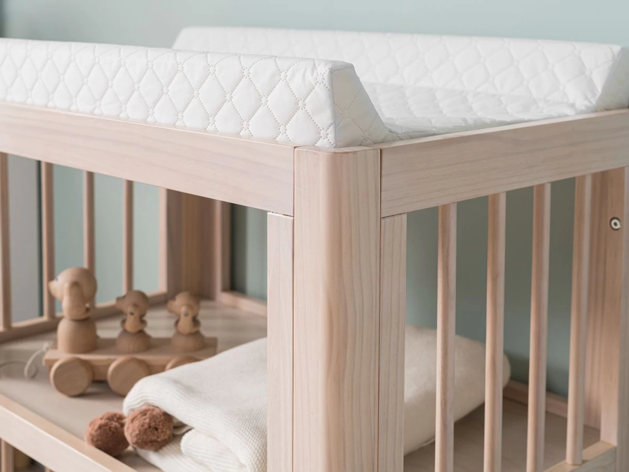 Octavia Change Table - CLEARANCE - Image 4