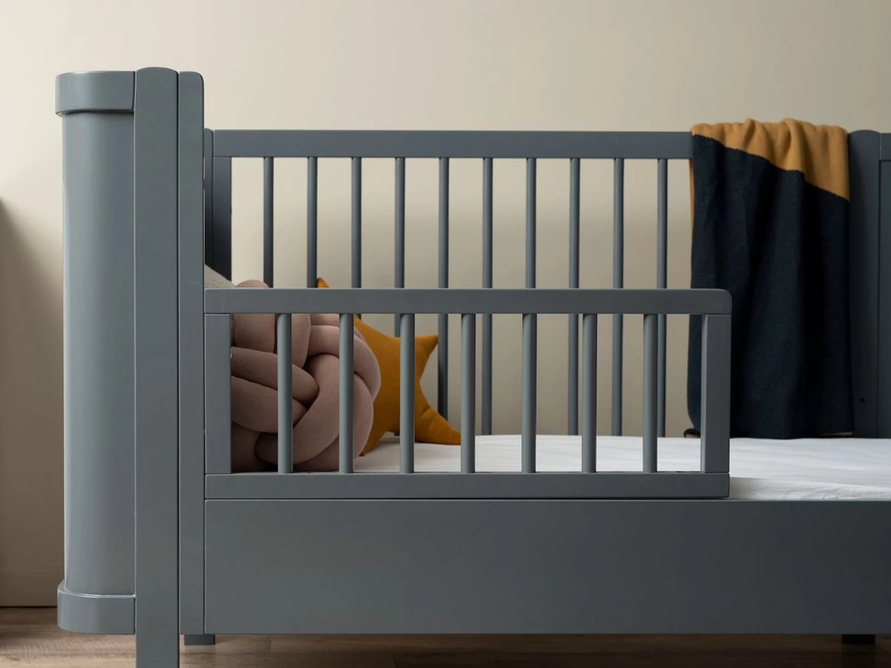 Orlando Cot Toddler Bed Half Frame - Charcoal - Image 4