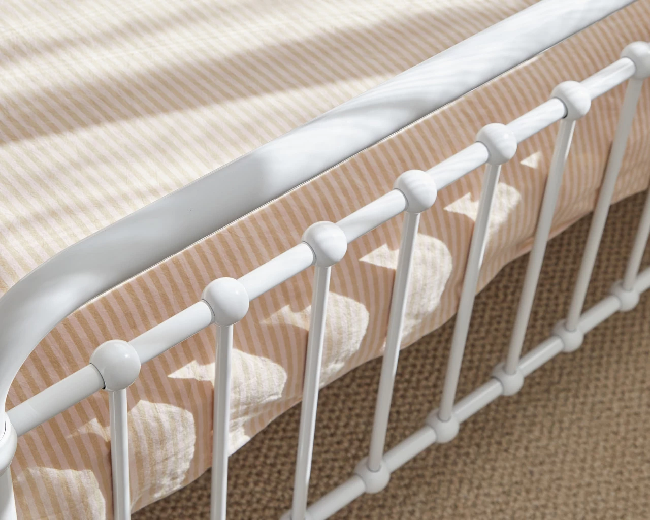 Sonata Bed - Single - White - Image 3