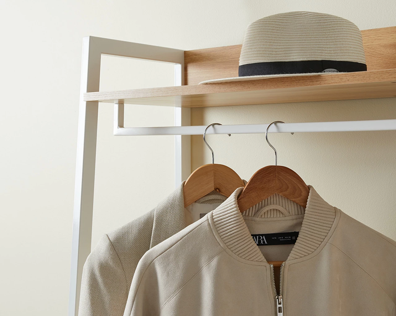 Porto Full Length Hanger - White - Image 5