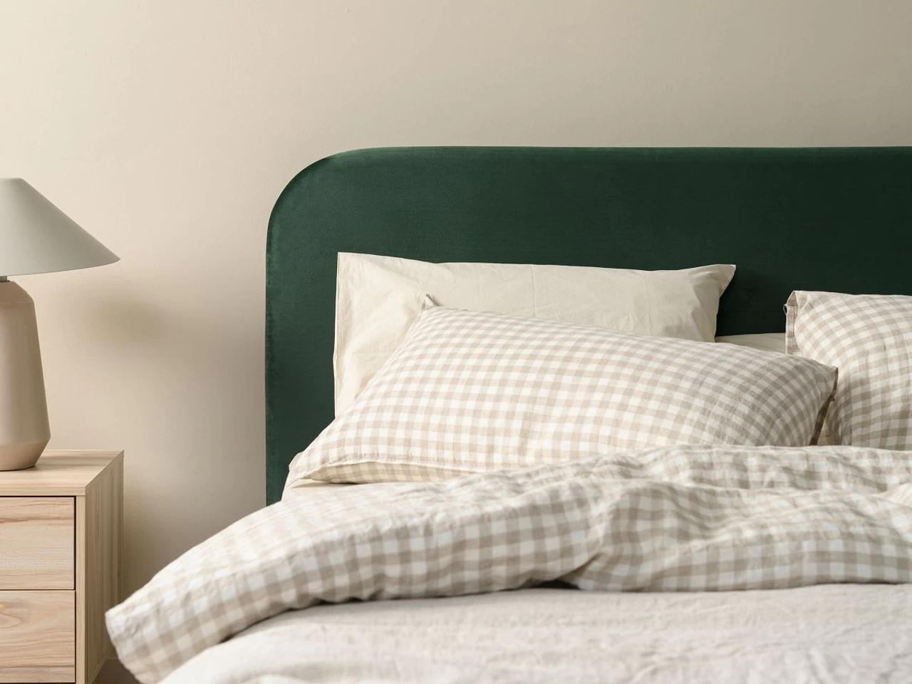 Luka Velvet Queen Bed - Forest Green- CLEARANCE - Image 4