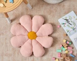 Boucle Flower Cushion