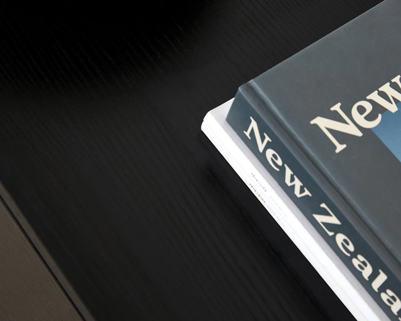 Zander Six Drawer - Black - Image 5